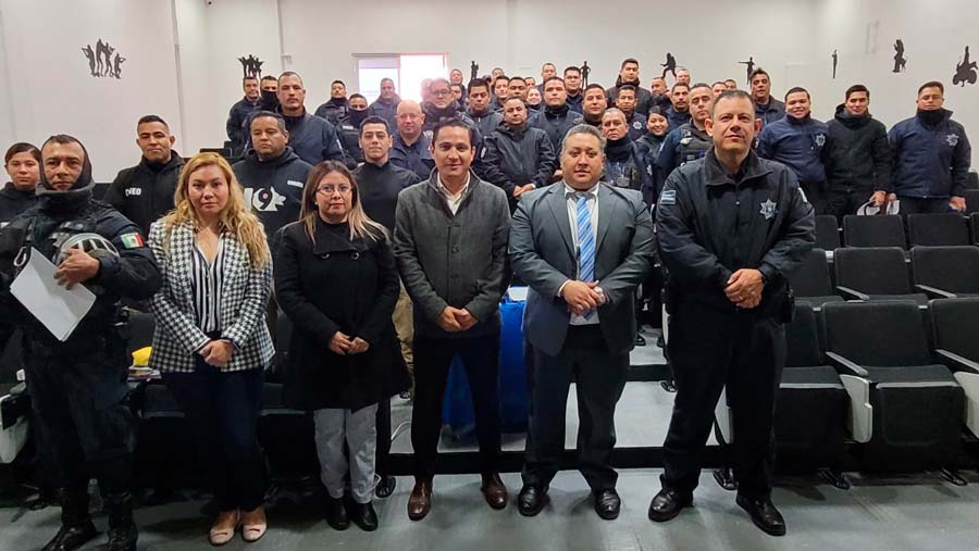 Reciben policías de Jesús María capacitación por parte de laFGR