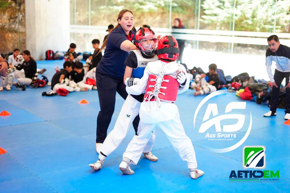 Taekwondoínes hidrocálidos estuvieron en campamento de fogueo Otomí 2024