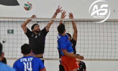 Intensos juegos en el segundo día del voleibol de la Universiada Nacional 2024.