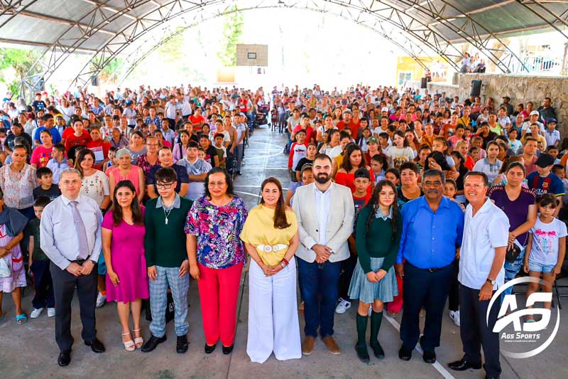 Seguiremos invirtiendo en educación Tere Jiménez