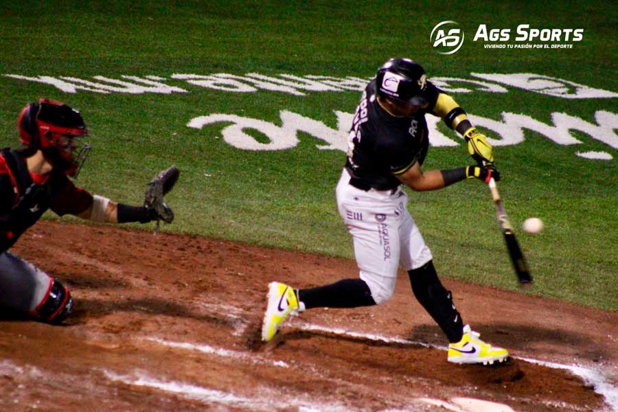 Rieleros se lleva el primero de la serie ante Toros de Tijuana en el parque Alberto Romo Chávez