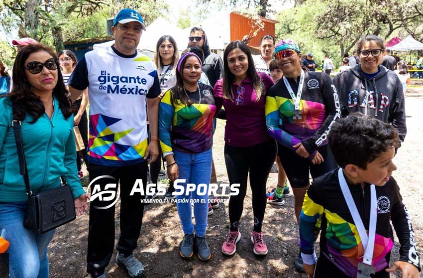 200 ciclistas de montaña participaron en la copa MTB de ciclismo en Pabellón de Arteaga