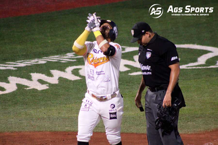 Los Rieleros aún respira ganan su primer juego de postemporada