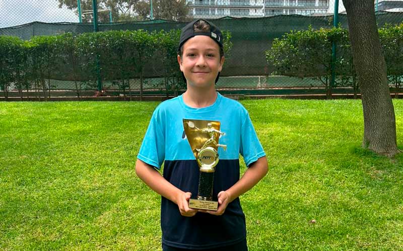 Tenista de Pulgas Pandas gana torneo G-4 infantil y Juvenil en San Luis Potosí