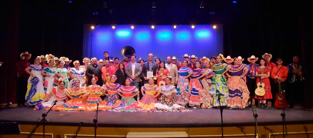 Celebran con éxito el primer aniversario del Ballet Folclórico de Jesús María en el Teatro Morelos