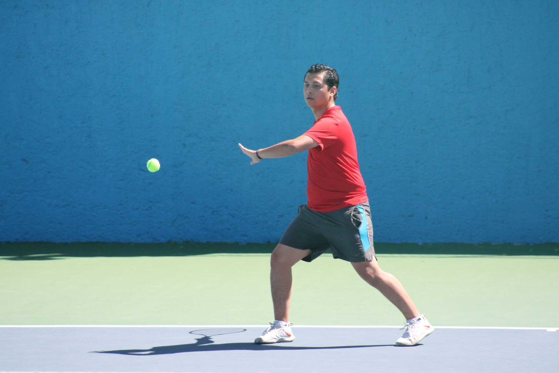 Continuan los juegos del torneo de tenis de Independencia en Aguascalientes.