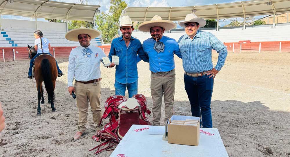 Premiaron a los mejores equipos del Torneo Municipal y Libre de los Chicahuales