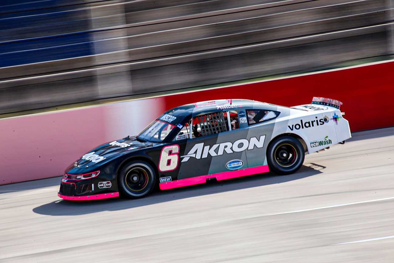 Rogelio López tiene la mente puesta en el campeonato de la Nascar México Series