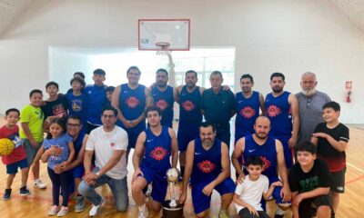 Vegetales campeones de Premier en la Liga Dominical de Basquetbol