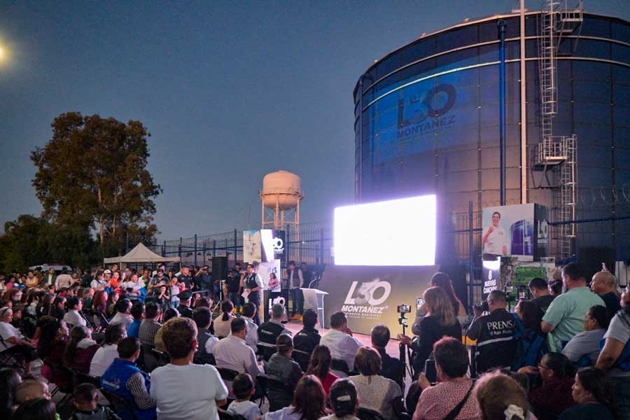 Presenta Leo Montañez tercer informe en el mega tanque de Mujeres Ilustres