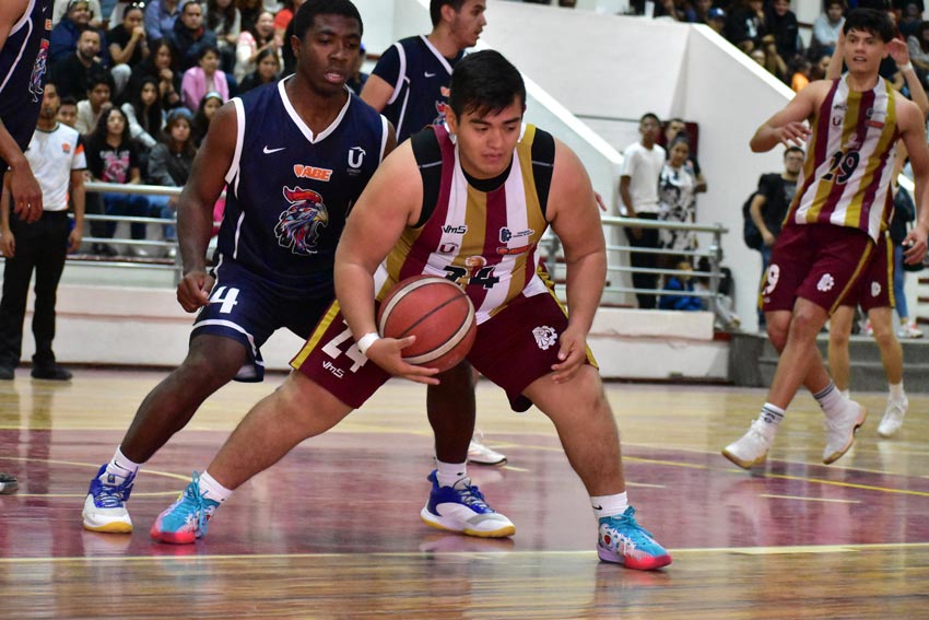 Apurada victoria lograron los Gallos de la UAA sobre las Águilas del ITA en el clásico del basquetbol de Aguascalientes