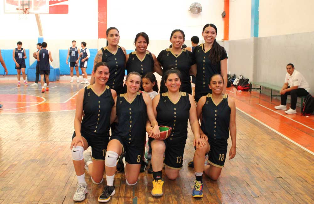 Estrellas campeón de Primera Fuerza Femenil de la Liga Municipal de Basquetbol.