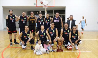 Soles campeón de 2da Fuerza de la Liga Nocturna de basquetbol en Aguascalientes.