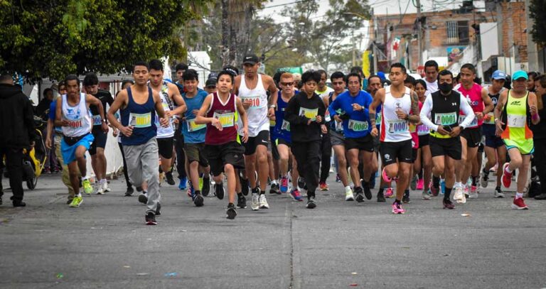 La tradicional carrera atlética en honor al Niño de las Palomitas: Domingo 19 de enero