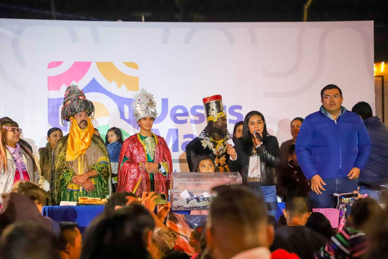 Las calles del municipio de Jesús María se llenaron de magia con el Desfile de Reyes Magos