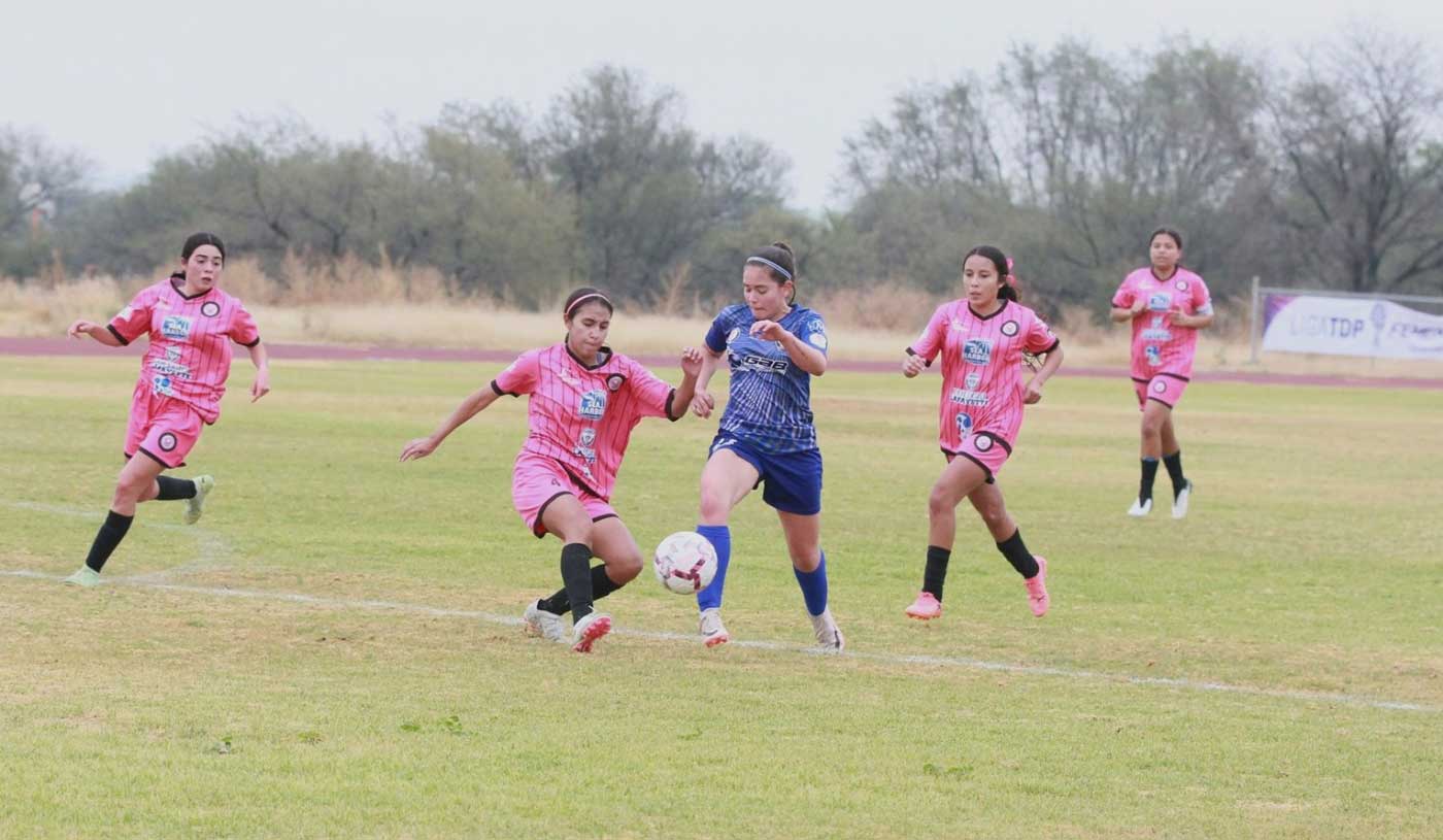 Pabellón FC visita al Club Deportivo San Juan del Río en la Tercera División Femenil