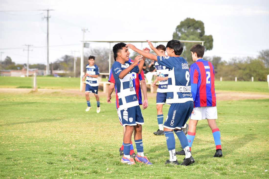 Cardenales FC y Alacranes de Aguascalientes por el pase a la final del Estatal Sub 17 de futbol