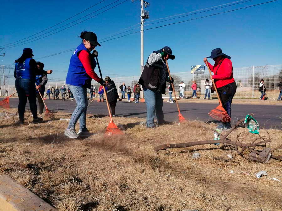 Realiza Municipio de Aguascalientes mega operativo de limpieza en avenida constitución