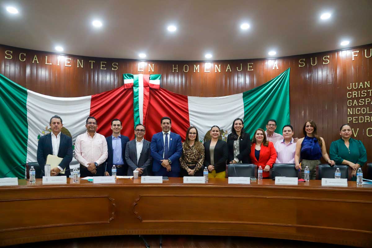 Fortalece Ayuntamiento de Aguascalientes a la Comisión de Honor y Justicia