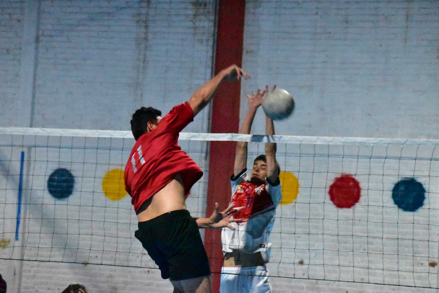 Jornada de intensa actividad en el torneo de voleibol del Club Miz-Uno