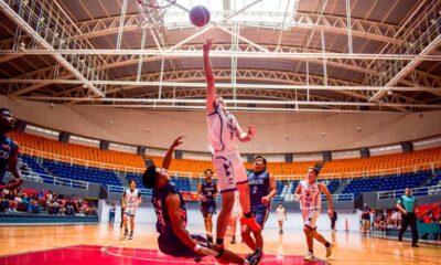 Potros UNLA sorprende a los Gallos de la UAA en la Liga ABE