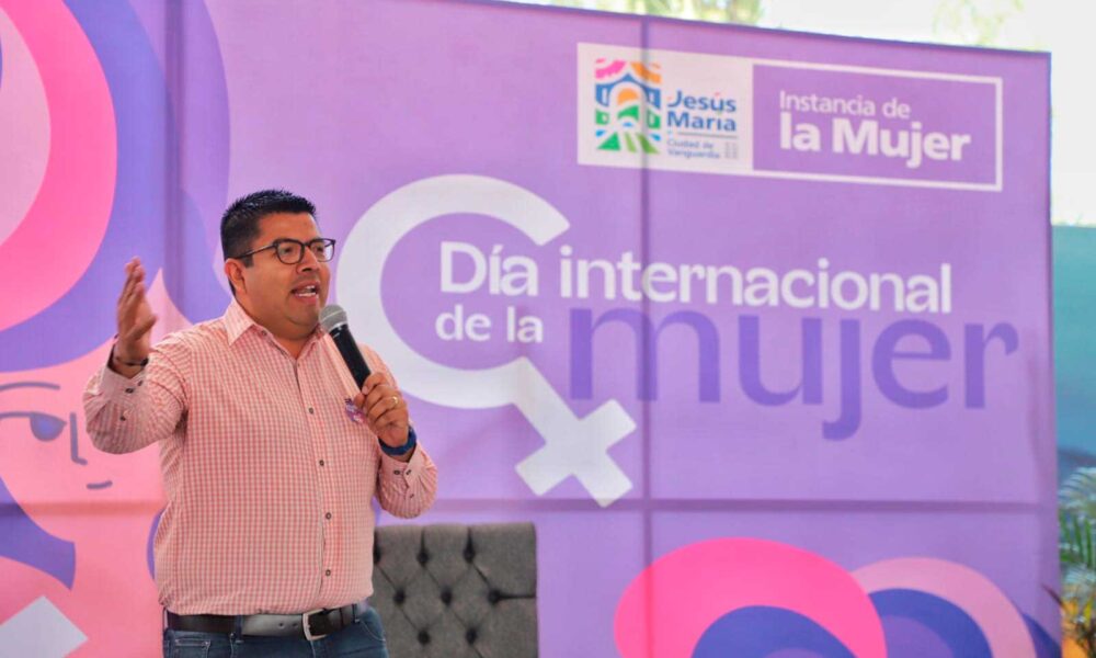 Reconoce el Alcalde César Medina la importante labor y talento de las mujeres en Jesús María